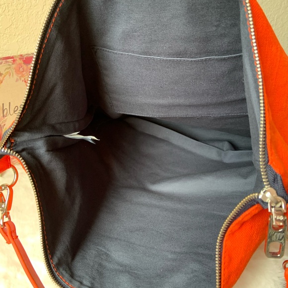 Gap tote - Picture 5 of 13